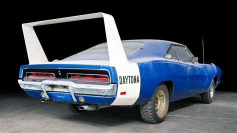 dodge daytona spoiler.